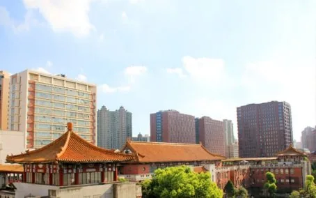 Shanghai Medical College — campus