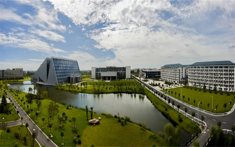 Yangzhou University — campus